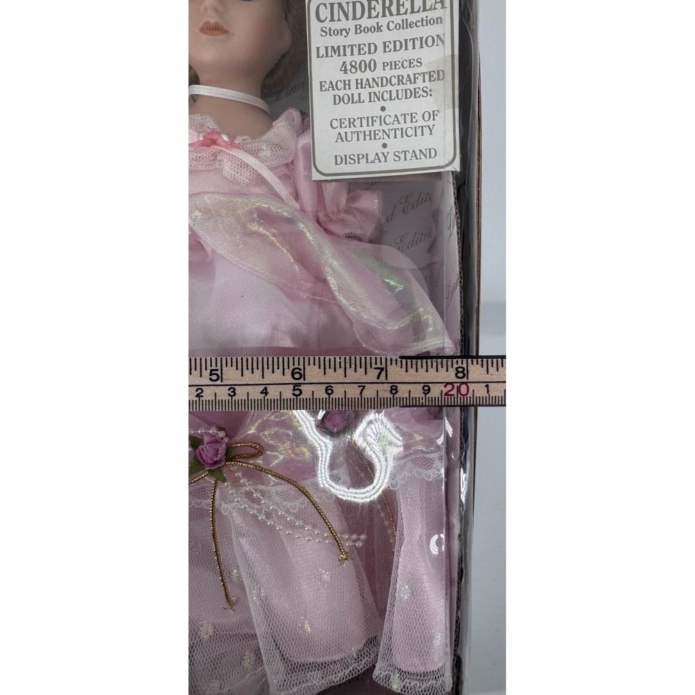 Rare Vintage 1997 FAO Schwarz Cinderella 12" Porcelain Doll NIB COA Disney Pink - Picture 10 of 17